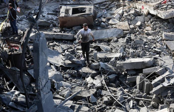 «اليونيفيل»:
      دبابة
      إسرائيلية
      تطلق
      3
      قذائف
      قرب
      دورية
      دون
      وقوع
      إصابات