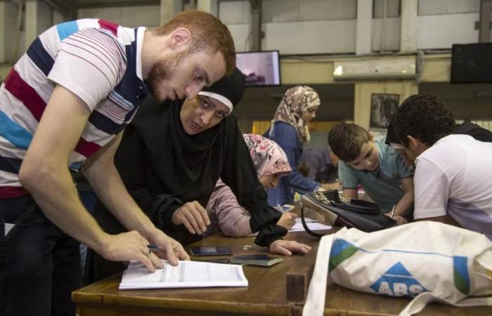 سوريون
      بنوا
      أوضاعاً
      مستقرة
      بمصر
      مترددون
      في
      العودة