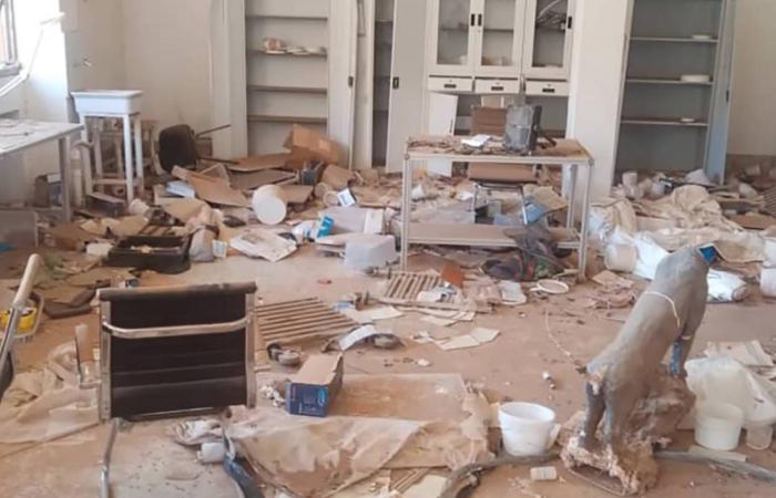 السودان
      يستعيد
      570
      قطعة
      أثرية
      سُرقت
      من
      المتحف
      القومي