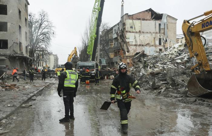 4
      قتلى
      بهجوم
      روسي
      قرب
      خاركيف
      الأوكرانية