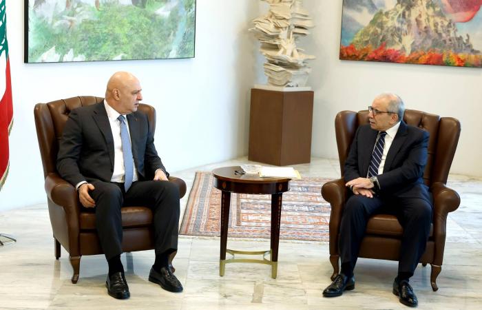 الداخلية
      السورية
      تلقي
      القبض
      على
      خلية
      ﻟ«داعش»
      في
      ريف
      دمشق