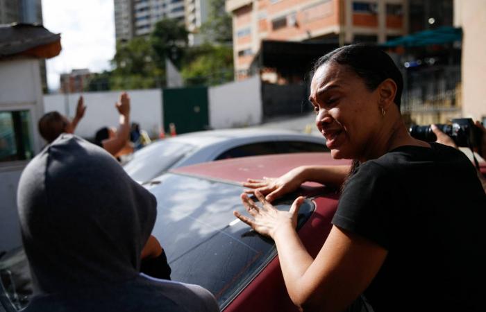 كوبا…
      ثورة
      تترنح
      في
      عين
      إعصار
      ترمب