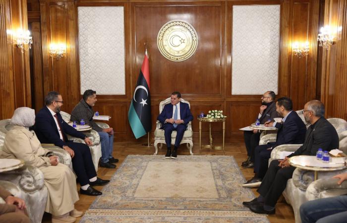 وعكة
      الدبيبة
      الصحية
      تحيي
      سيناريوهات
      «الغياب
      المفاجئ»
      لقادة
      ليبيا