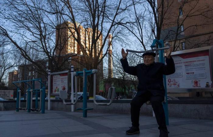 5
      عادات
      «تطيل
      العمر»
      بعد
      الخمسين