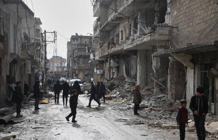 الجيش
      الإسرائيلي
      يعلن
      مقتل
      6
      مسلحين
      في
      رفح