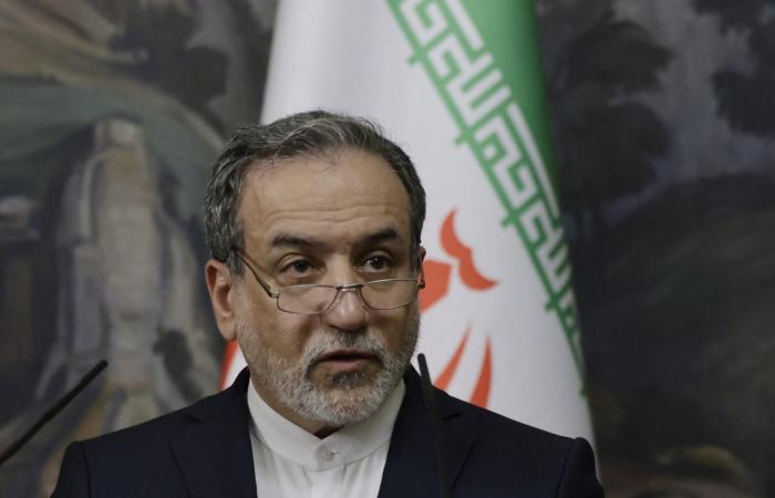 إيران: "إرهابيون" أطلقوا النار على الشرطة والمدنيين لجر ترامب إلى الصراع