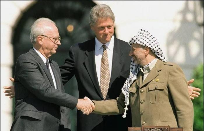 العراق
      يرفض
      استخدامه
      «منطلقا
      لأي
      أعمال
      عسكرية
      تستهدف
      أي
      دولة»