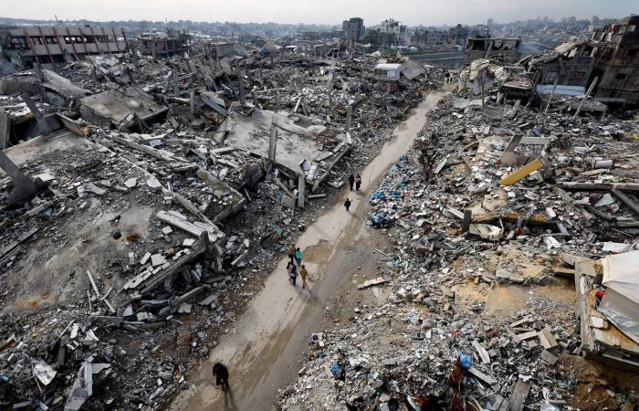 «قسد»
      تنفي
      منع
      المدنيين
      من
      مغادرة
      مدينة
      دير
      حافر
      شرق
      حلب