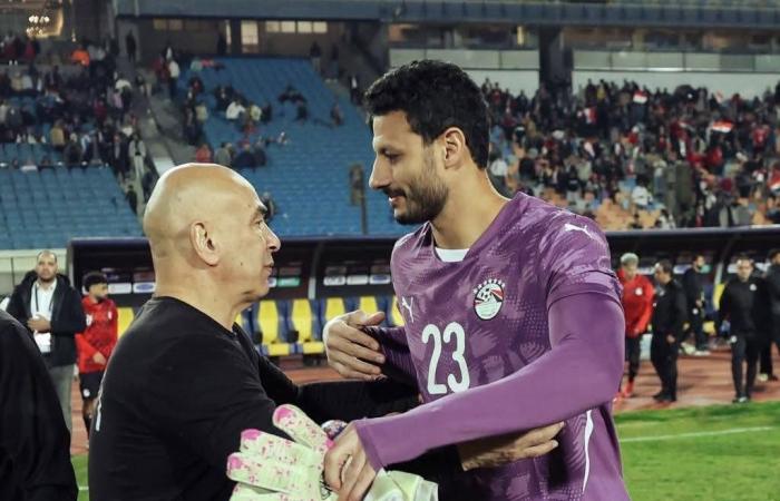 أبلغ زملاءه والجهاز الفني.. أنباء عن اعتزال محمد الشناوي اللعب دولياً بعد الخسارة في أمم أفريقيا