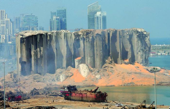 إهراءات
      مرفأ
      بيروت...
      خطة
      حكومية
      لحماية
      الأمن
      الغذائي
      وذاكرة
      انفجار
      المرفأ