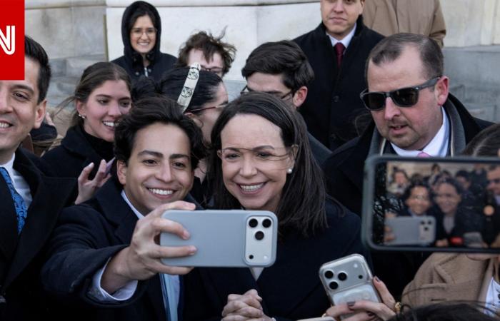 متابعة: ترامب يقبل جائزة نوبل للسلام التي حصلت عليها ماتشادو ويحتفظ بها