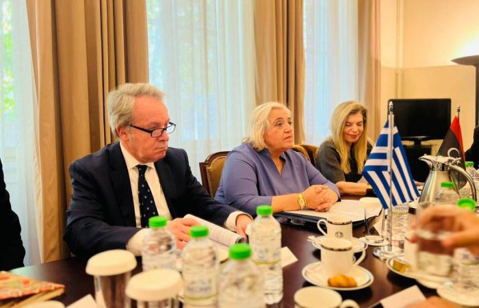 البرلمان
      الليبي
      يستعين
      باليونان
      لحلحلة
      ملف
      «الأرصدة
      المجمدة
      بالخارج»