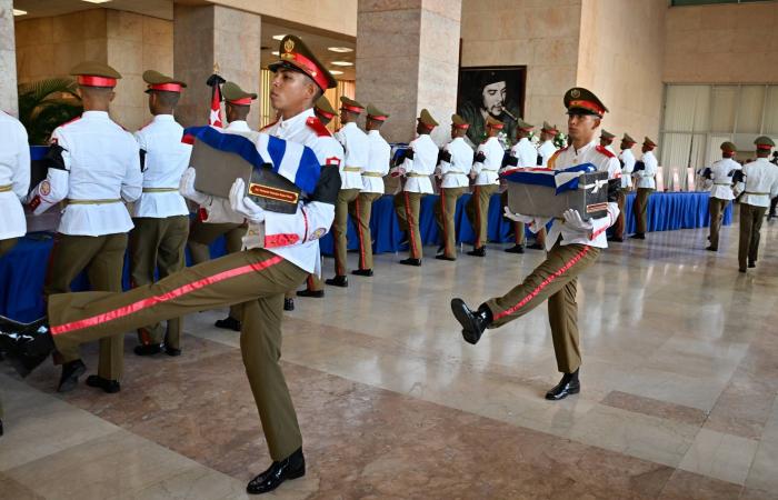 مدير
      «وكالة
      المخابرات
      المركزية»
      الأميركية
      التقى
      رئيسة
      فنزويلا
      المؤقتة
      في
      كاراكاس