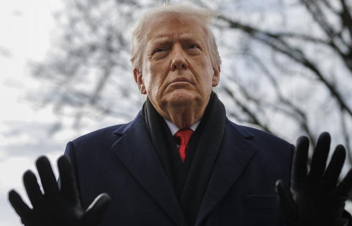 بعد أنباء عن دور عربي.. ترامب: "أقنعت نفسي" بتأجيل ضرب إيران