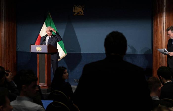 كيف
      تقرأ
      باريس
      الأزمة
      الإيرانية
      والسيناريوهات
      المحتملة؟