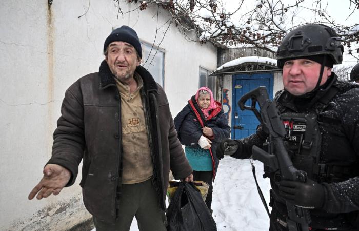 وفد
      أوكراني
      يبحث
      في
      أميركا
      «تفاصيل
      اتفاق
      السلام»
      مع
      روسيا