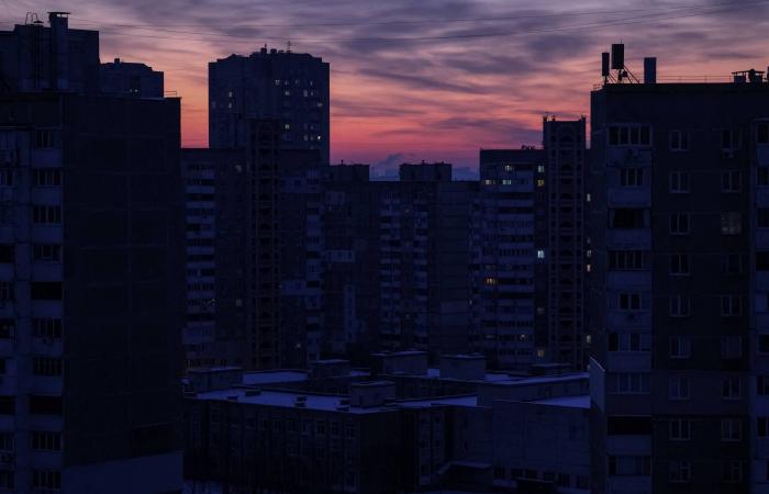 وفد
      أوكراني
      يبحث
      في
      أميركا
      «تفاصيل
      اتفاق
      السلام»
      مع
      روسيا