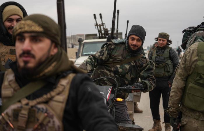 «الإدارة
      الكردية»:
      مرسوم
      الشرع
      خطوة
      أولى
      لكن
      يجب
      صياغة
      دستور
      ديمقراطي