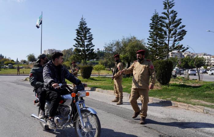 انفراج
      بملف
      الموقوفين
      السوريين
      في
      لبنان