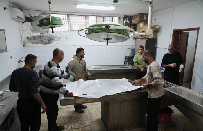 خط
      غير
      واضح
      يفصل
      بين
      الحياة
      والموت
      في
      غزة