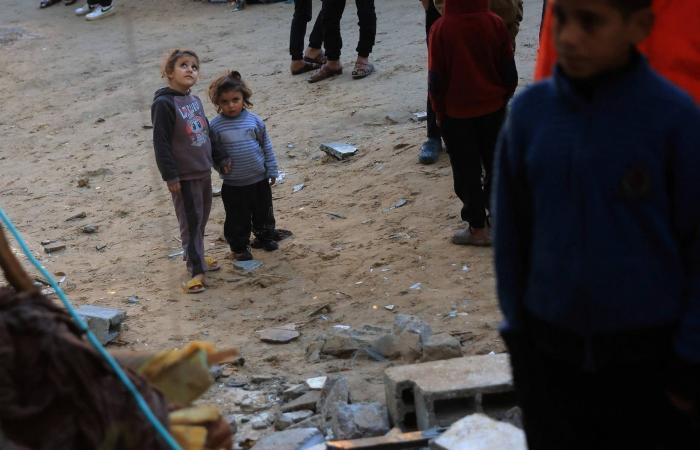 خط
      غير
      واضح
      يفصل
      بين
      الحياة
      والموت
      في
      غزة