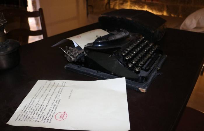 «متحف
      الاستقلال»...
      بالهولوغرام
      والذكاء
      الاصطناعي
      يروى
      تاريخ
      لبنان