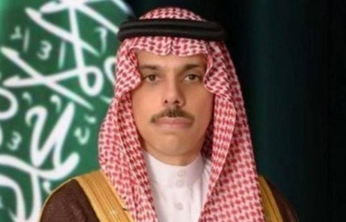 «الأهلي
      السعودي»
      يجمع
      مليار
      دولار
      من
      الأسواق
      الدولية
      لتعزيز
      رأسماله