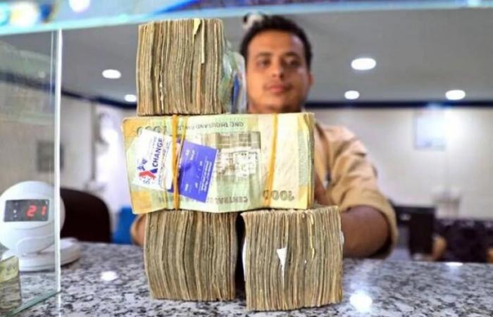 التنمية
      بدل
      الودائع
      ...
      نهج
      سعودي
      جديد
      لتعافي
      اليمن