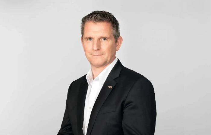 «المراعي»
      ترفع
      أرباحها
      الفصلية
      8
      %
      إلى
      124
      مليون
      دولار
      بدعم
      نمو
      الإيرادات