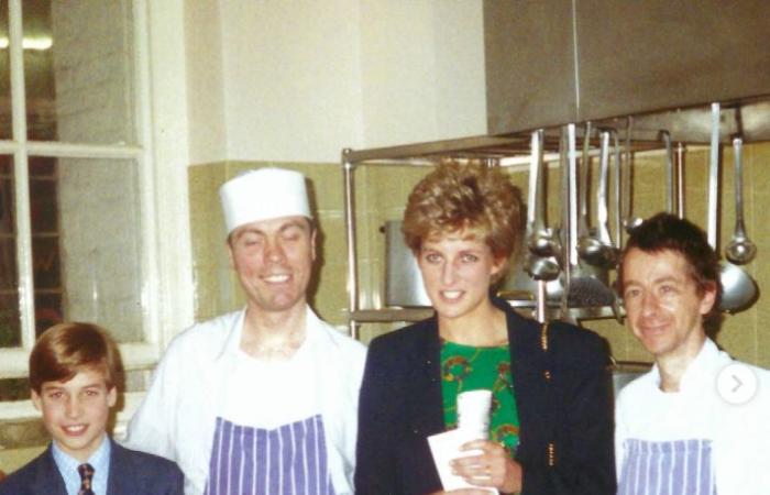 على
      مائدة
      الأميرة
      ديانا...
      بوليميا
      وحمية
      قاسية
      وحكاية
      الفلفل
      المحشو