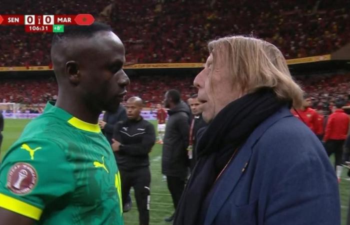 لقطة أنقذت نهائي أفريقيا.. "لوروا" يكشف ما قاله لساديو ماني خلال أزمة انسحاب السنغال أمام المغرب