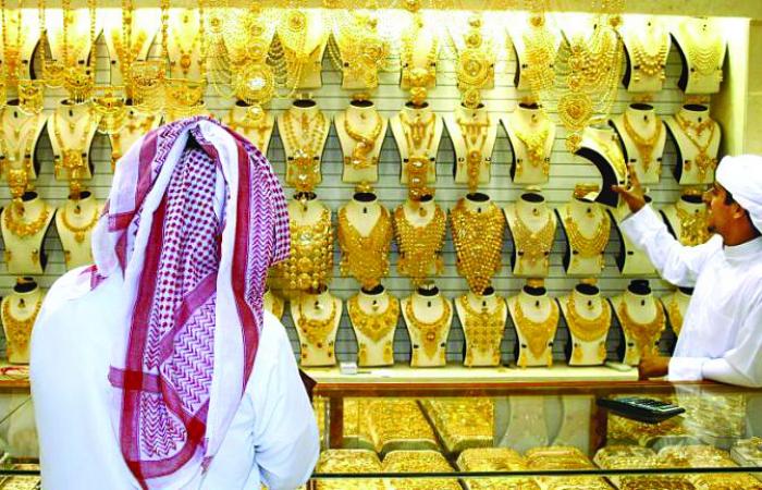 ارتفاع قياسي للذهب والفضة وسط مخاوف من تعريفات أميركية جديدة