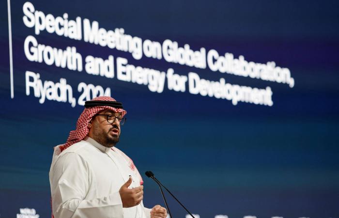 «المركزي
      الأوروبي»
      يستعد
      لاختيار
      نائب
      جديد
      من
      بين
      6
      مرشحين