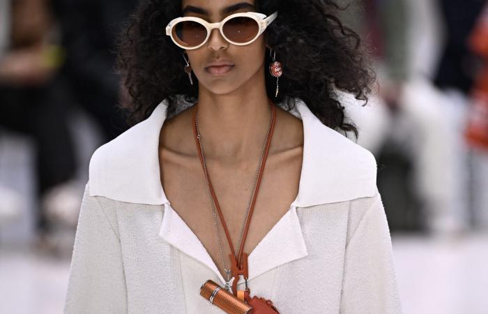 الأزياء وحدها لا تكفي.. هذا دور الإكسسوارات في نجاح أي إطلالة