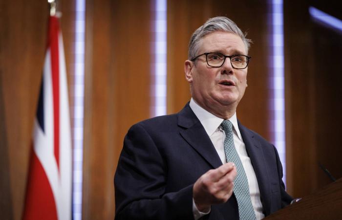 رئيس
      بلغاريا
      يعلن
      أنه
      سيتنحى
      عن
      منصبه