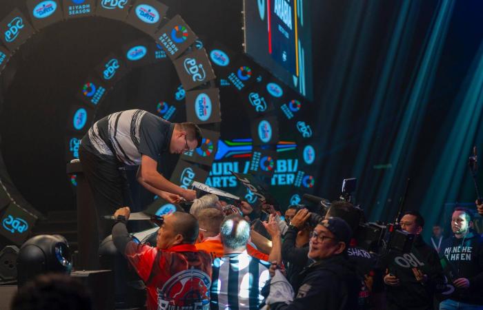 ماسترز
      السعودية
      للسهام
      2026:
      ربع
      النهائي
      على
      موعد
      مع
      نزال
      النخبة