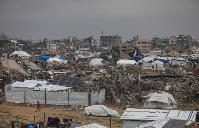 الجيش
      السوري
      لتأمين
      مخيم
      الهول
      بعد
      انسحاب
      «قسد»