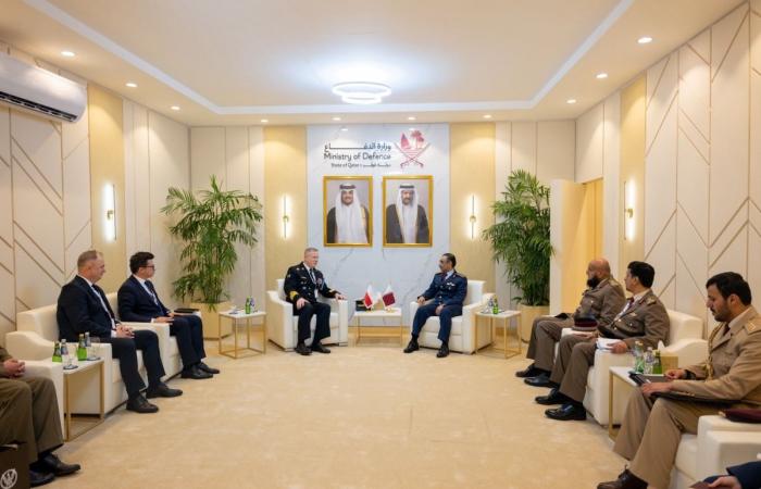 نائب رئيس مجلس الوزراء ووزير الدولة لشؤون الدفاع يعقد عددا من اللقاءات الثنائية على هامش أعمال اليوم الثاني لـ ديمدكس 2026