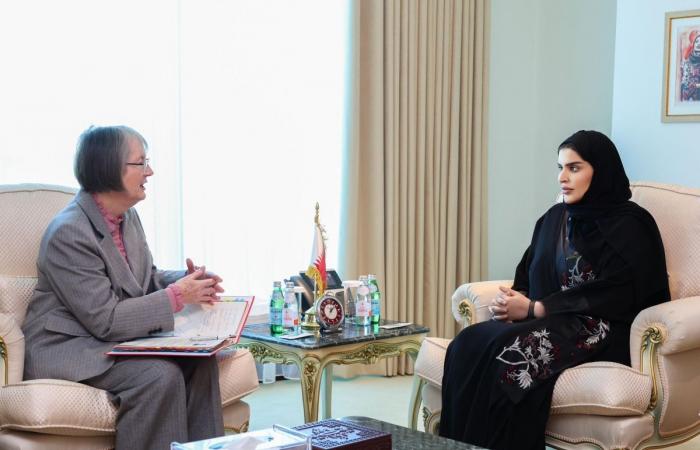 وزير الدولة للتعاون الدولي تجتمع مع المبعوثة البريطانية الخاصة لشؤون النساء والفتيات