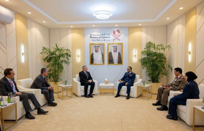 نائب رئيس مجلس الوزراء ووزير الدولة لشؤون الدفاع يعقد عددا من اللقاءات الثنائية على هامش أعمال اليوم الثاني لـ ديمدكس 2026