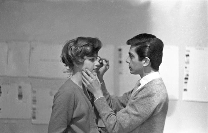 فالنتينو غارافاني..أسطورة الموضة العالميّة في صور خالدة