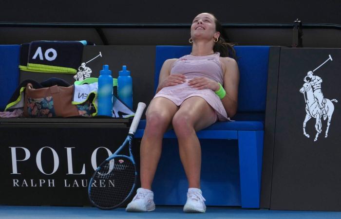 سونميز
      تحدث
      ضجة
      بتركيا
      بعد
      تقدمها
      في
      أستراليا
      المفتوحة