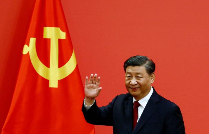 تقرير:
      الصين
      تقدِّم
      نفسها
      كقائدة
      يحتاج
      العالم
      لها
      بينما
      يزرع
      ترمب
      الانقسامات
      بين
      الحلفاء