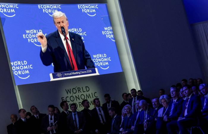 ترمب:
      على
      «حماس»
      التخلي
      عن
      أسلحتها
      و«إلاّ
      ستُدمّر»