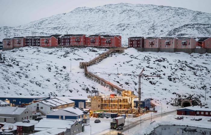 ترمب
      يغادر
      سويسرا
      بعد
      مشاركته
      في
      منتدى
      دافوس