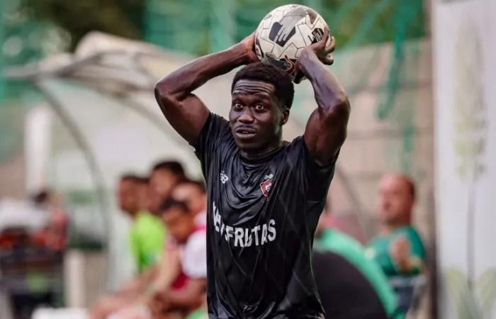 سكتة قلبية مفاجئة تنهي حياة لاعب برتغالي خلال مباراة رسمية