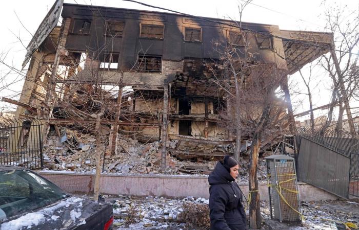 طهران
      ترفع
      سقف
      التحذير...
      وترمب
      يريد
      الدبلوماسية