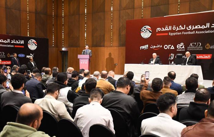 بطولة
      آسيا:
      أخضر
      اليد
      يخسر
      افتتاحية
      الدور
      الرئيسي
      أمام
      قطر