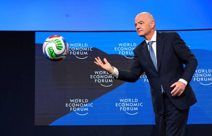 إنفانتينو:
      ترمب
      سيسلم
      كأس
      العالم
      2026
      للمنتخب
      المتوج
      باللقب