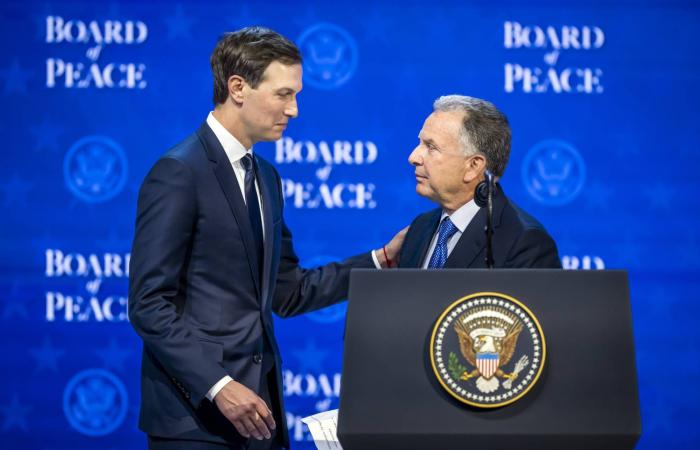 رئيس
      وزراء
      غرينلاند:
      مستعدون
      لاستضافة
      مهمة
      لحلف
      «الناتو»
      في
      الجزيرة